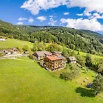 Bio- Und Vitalbauernhof Bacherhof Alojamento de Turismo Rural Millstatt